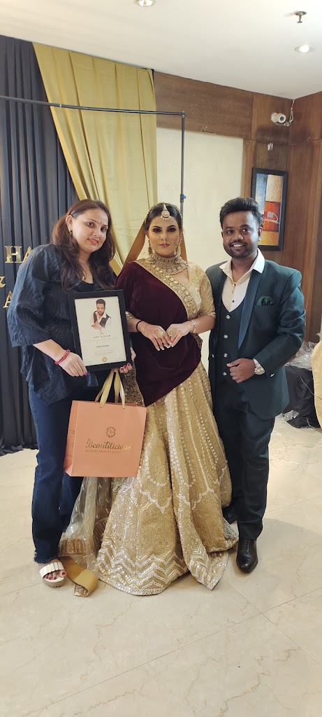 Navi Shaine Ladies Beauty Parler