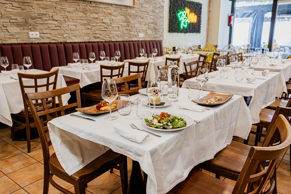 Restaurante Bar La Vina — Ambiente