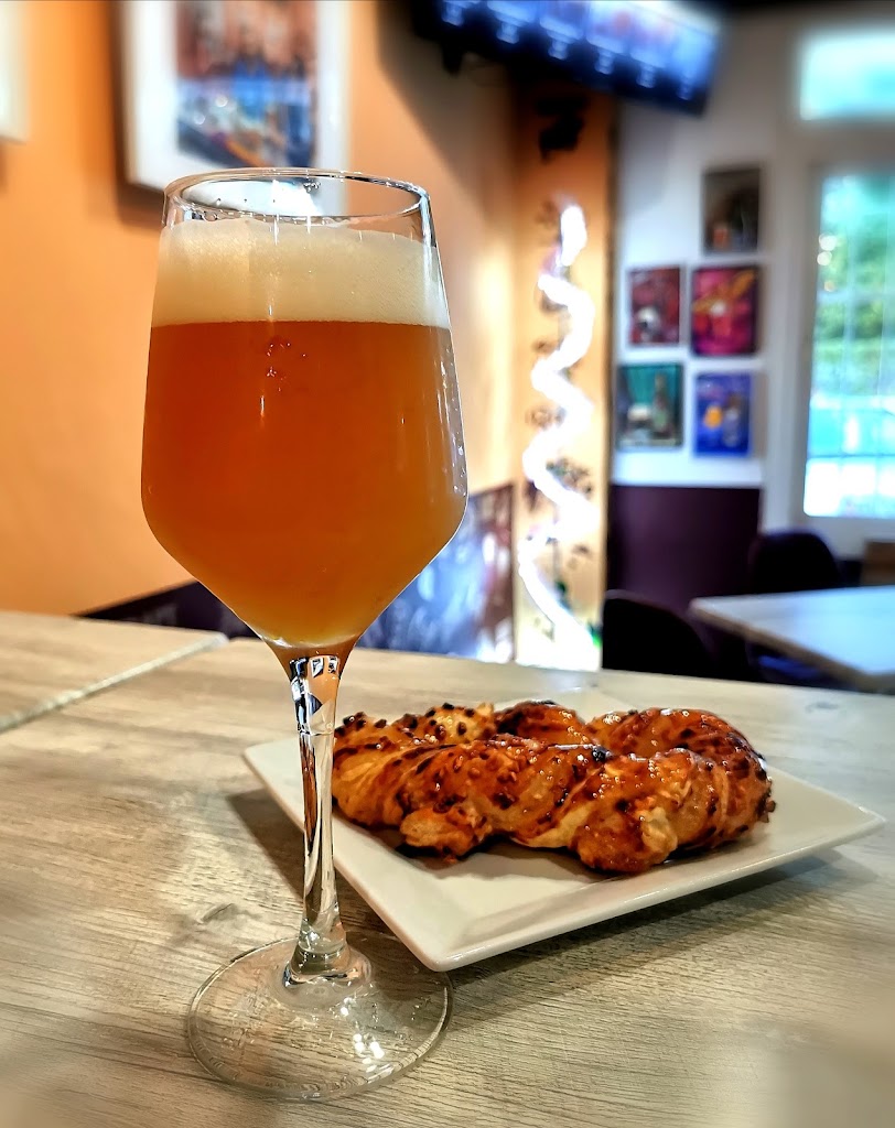 El Grifo Perita - Craft Beer Bar — Comida y bebida