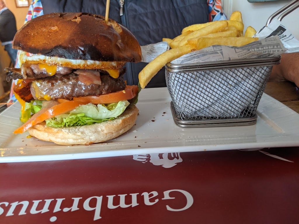 Cerveceria Gambrinus Benicassim — Comida y bebida