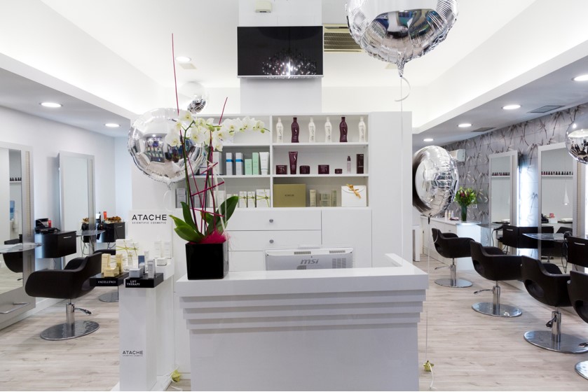 LL Estetica - Peluqueria — Interior