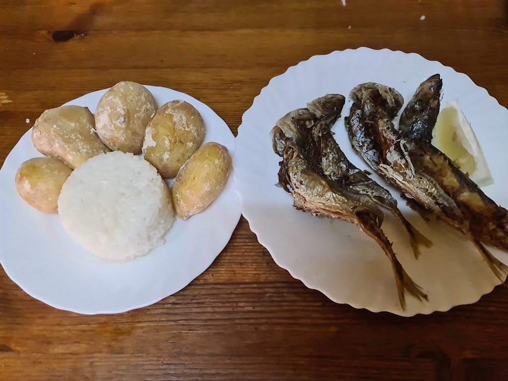 Bodegon La Alcaldia — Comida y bebida