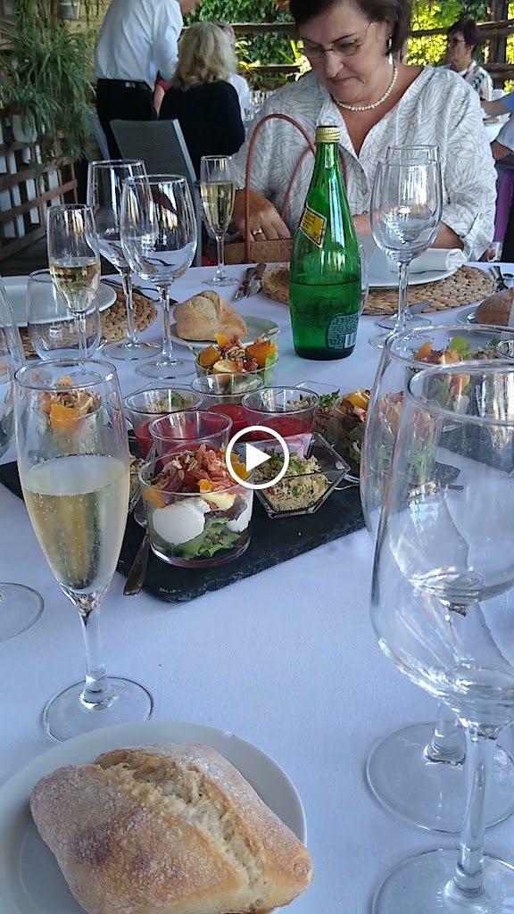 Restaurante Rebate — Videos