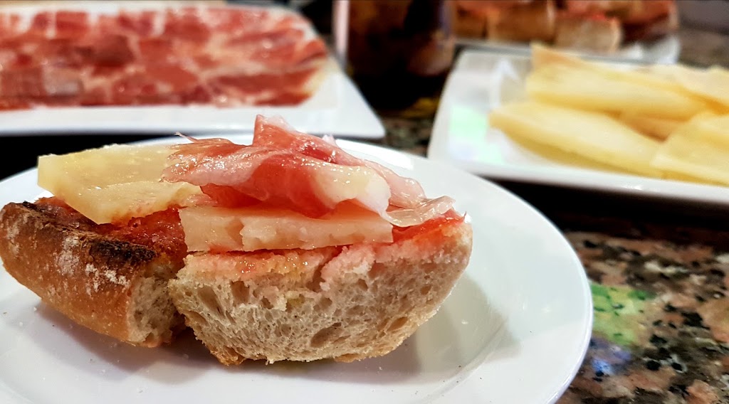 BAR Z IBIZA — Comida y bebida