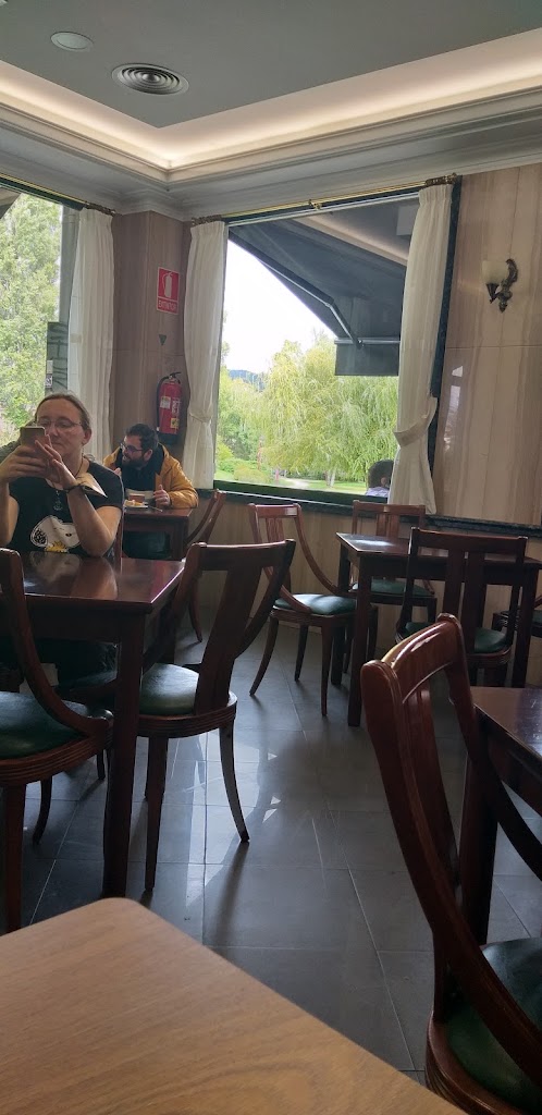 Cafe Restaurante Punal (Santiago de Compostela) — Ambiente