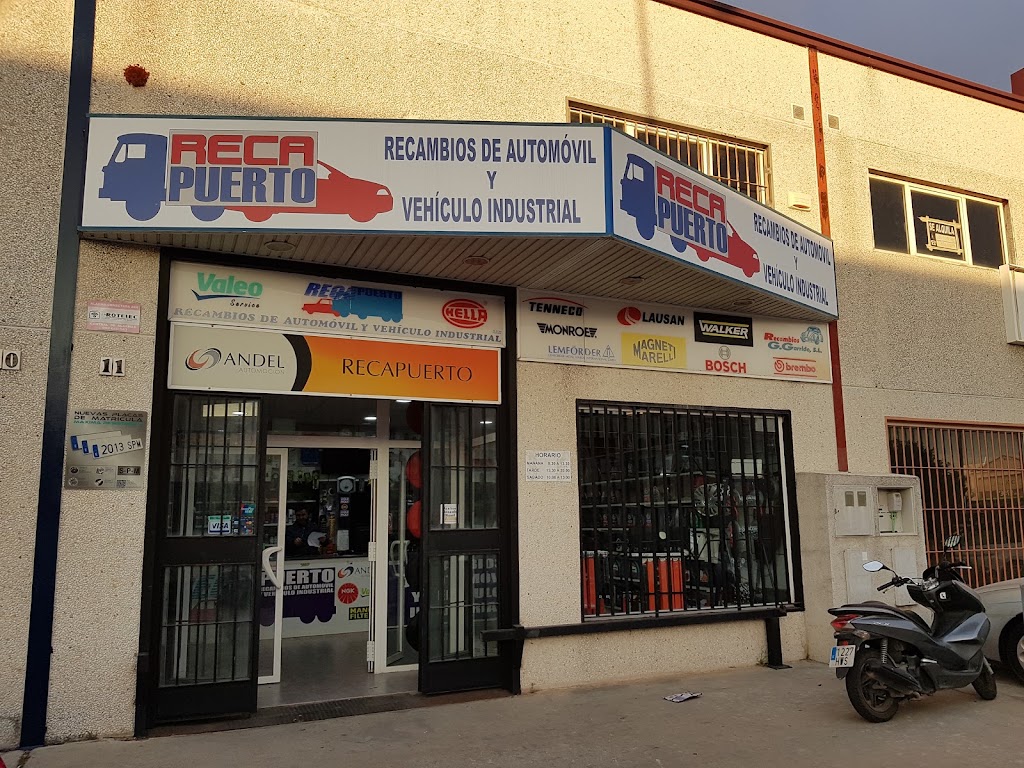 Recambios Recapuerto — Exterior
