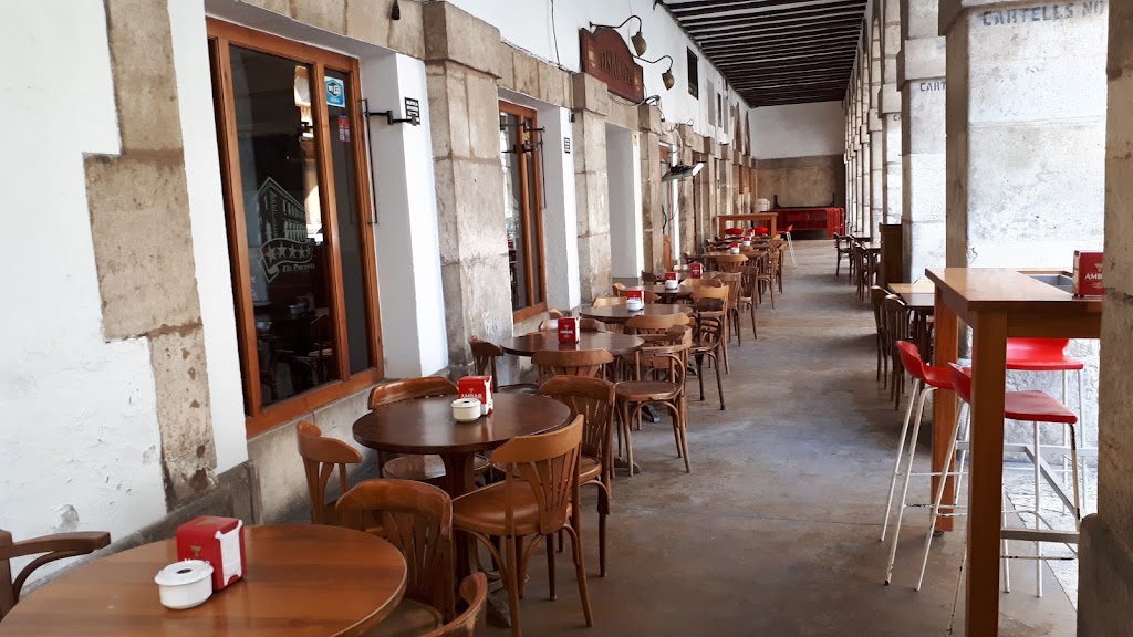 Cerveceria Els Porxets — Ambiente