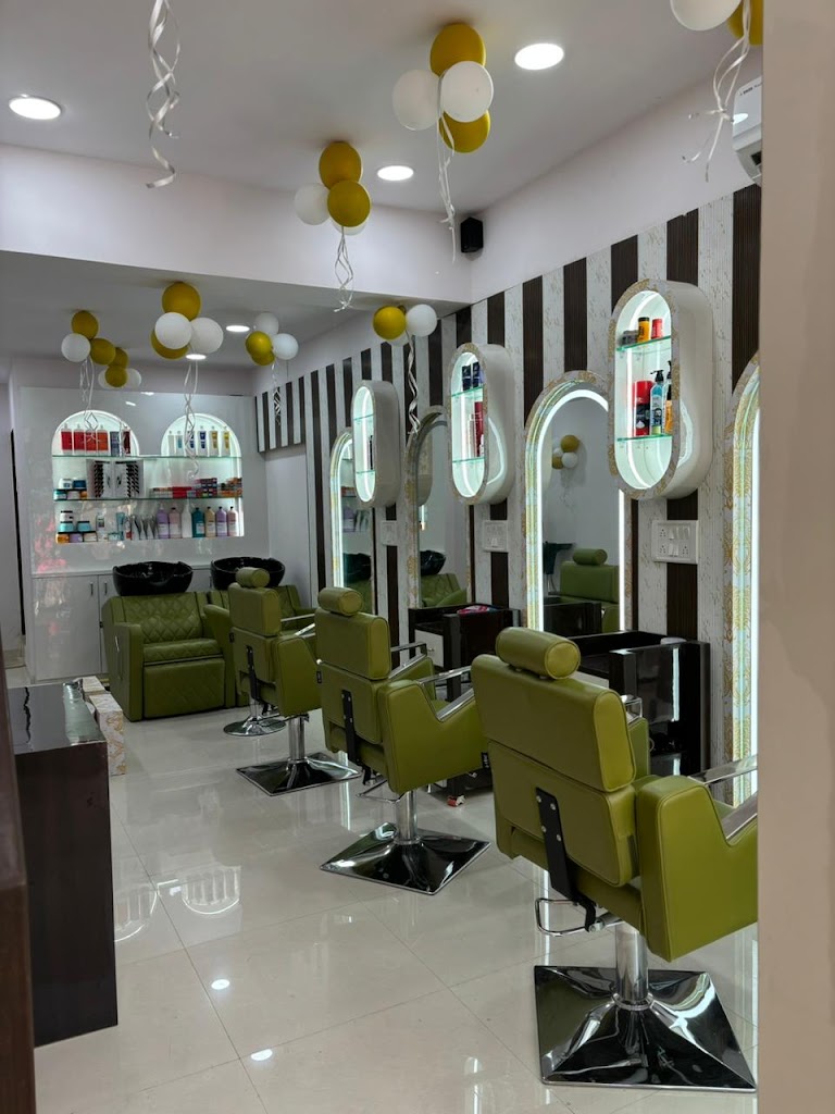 Rich Risk Salon