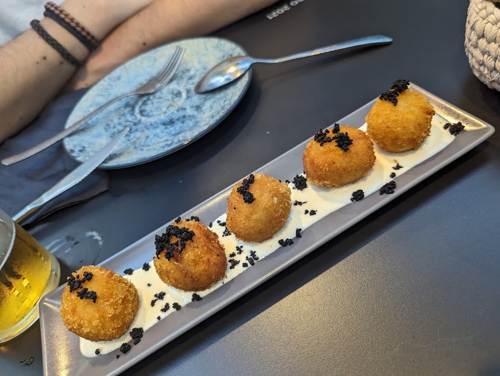 MERAKI TAPAS — Arancini