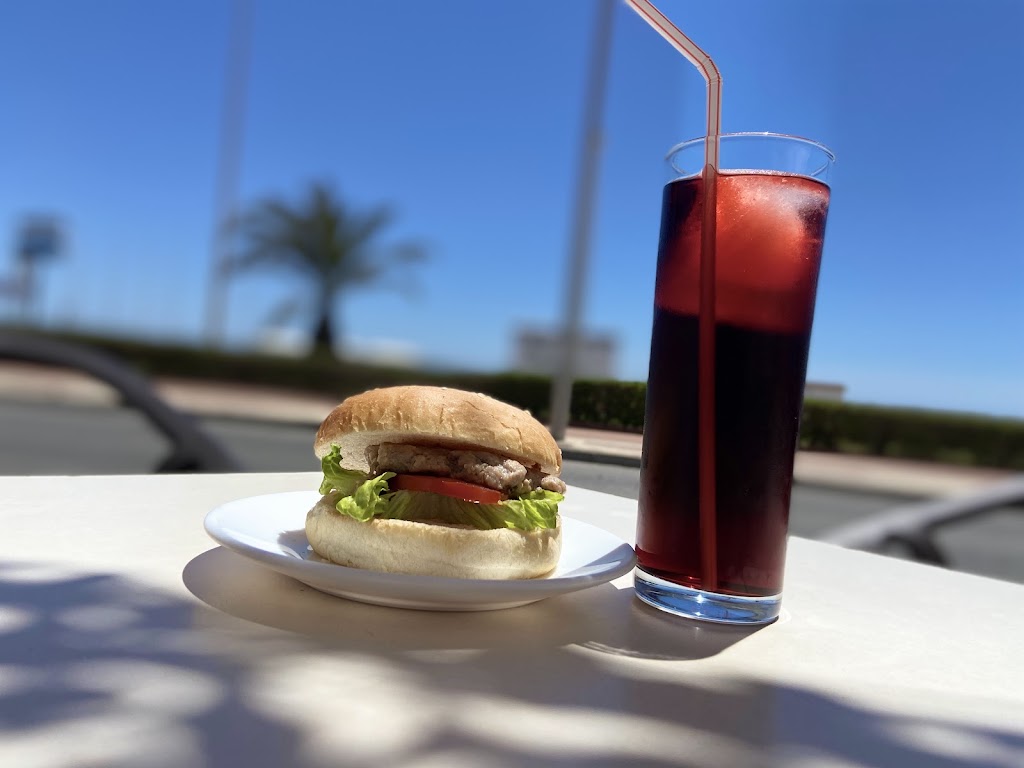 Meson La Comandancia — Comida y bebida