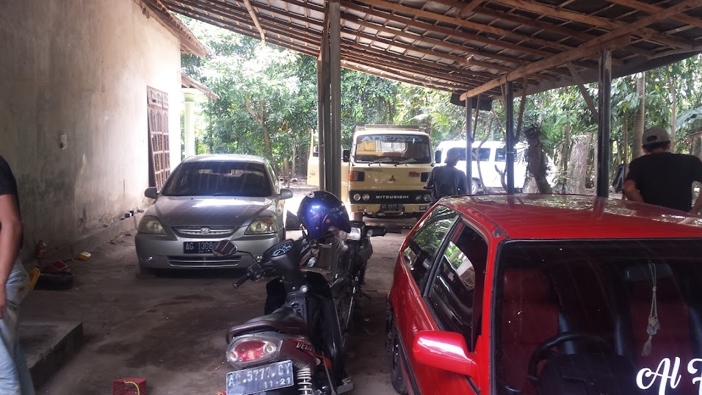 Bengkel Mobil Zen Joho