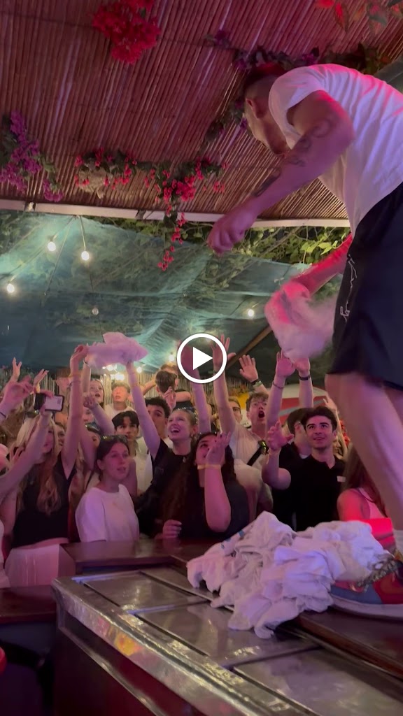 Isla Tortuga Cocktail Bar — Videos