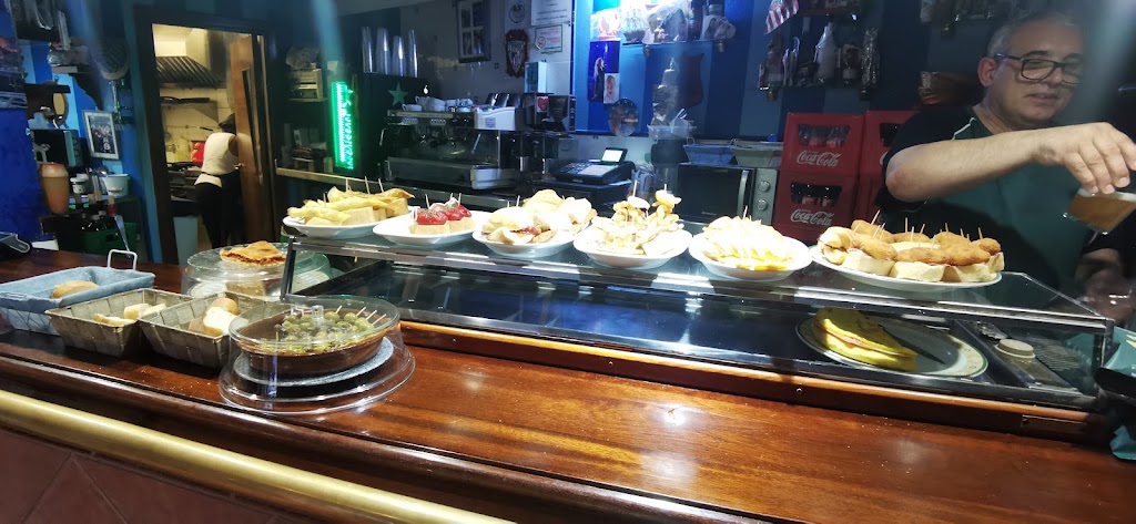 Restaurant Olatu Rabak — Comida y bebida