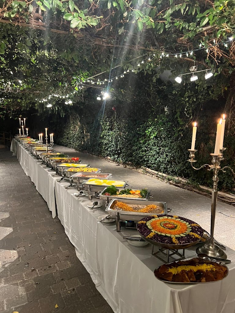 Chic Pick Restaurant and Catering in Vaughan