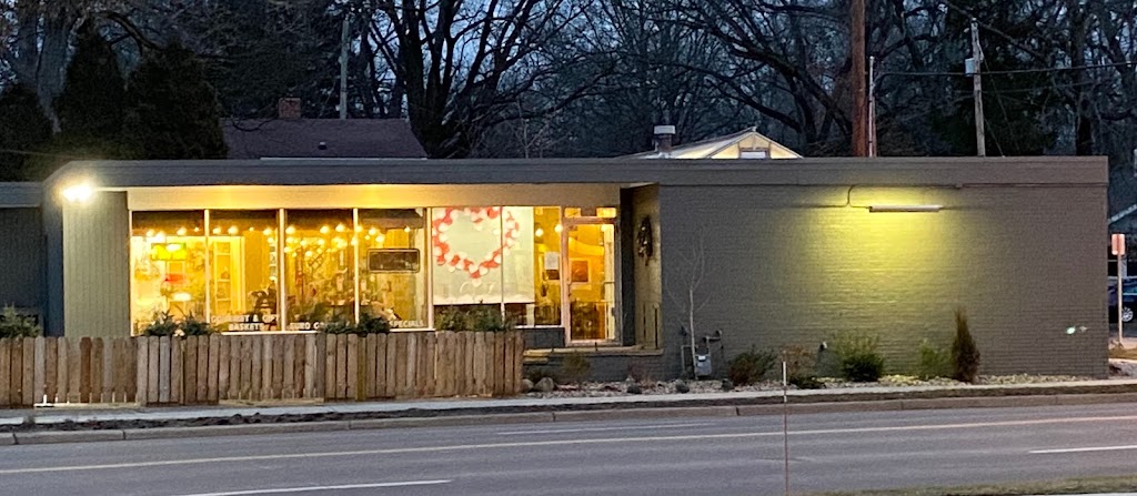 Acorn & Evergreen Floral Studio