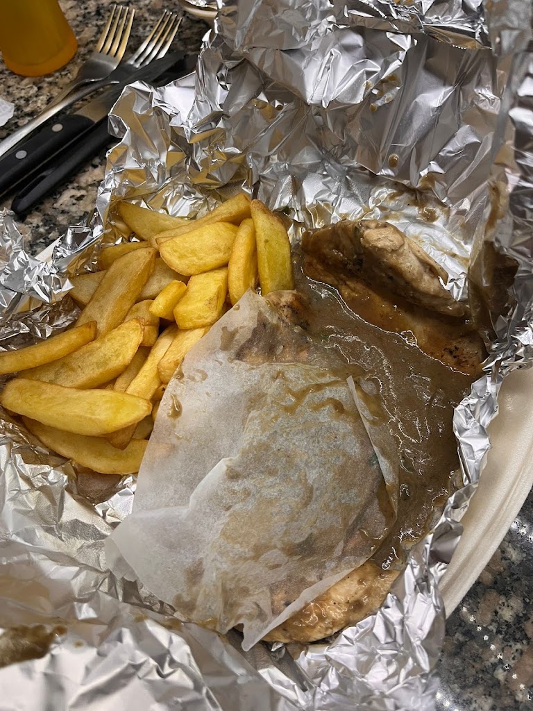 Restaurante Pizzeria IRE — Comida y bebida