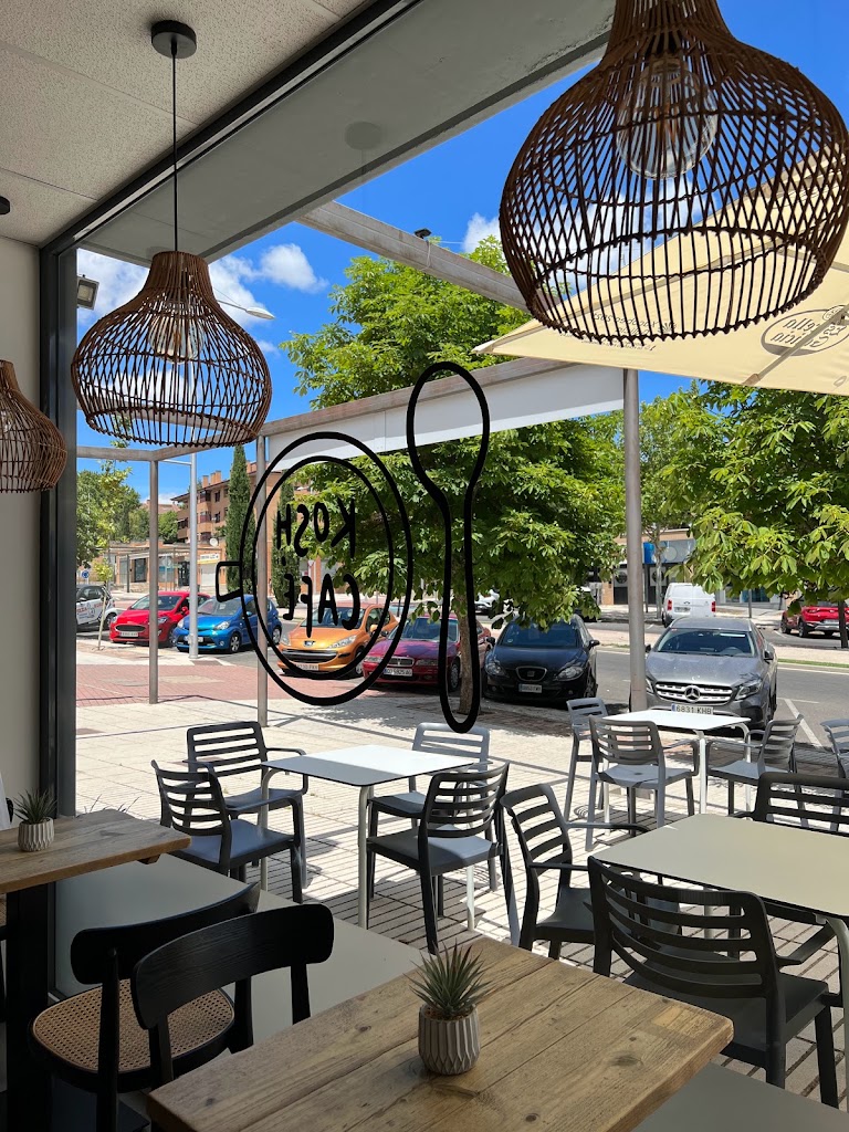 Kosh Cafe — Ambiente