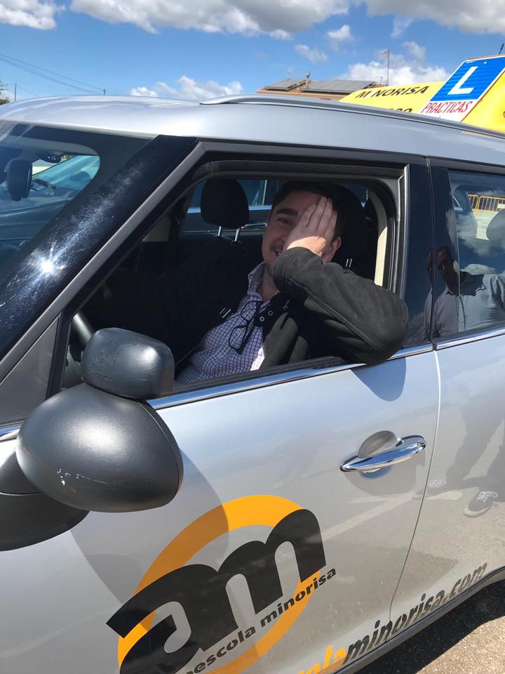 autoescola minorisa — Del propietario