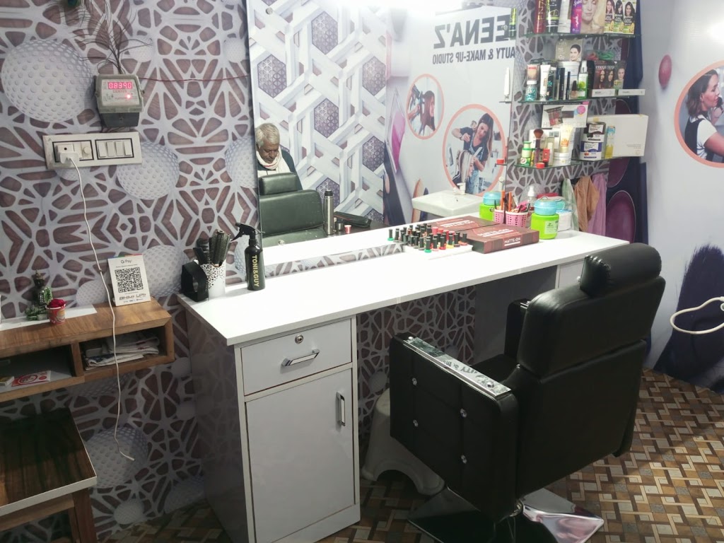 Reena Z Beauty Make Up Studio