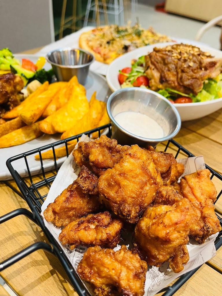 共好GungHo迷你高爾夫主題餐廳 的照片