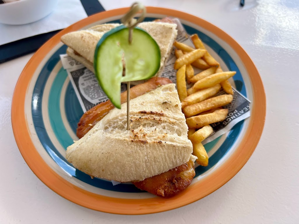Ocean's Cocktail Bar — Comida y bebida
