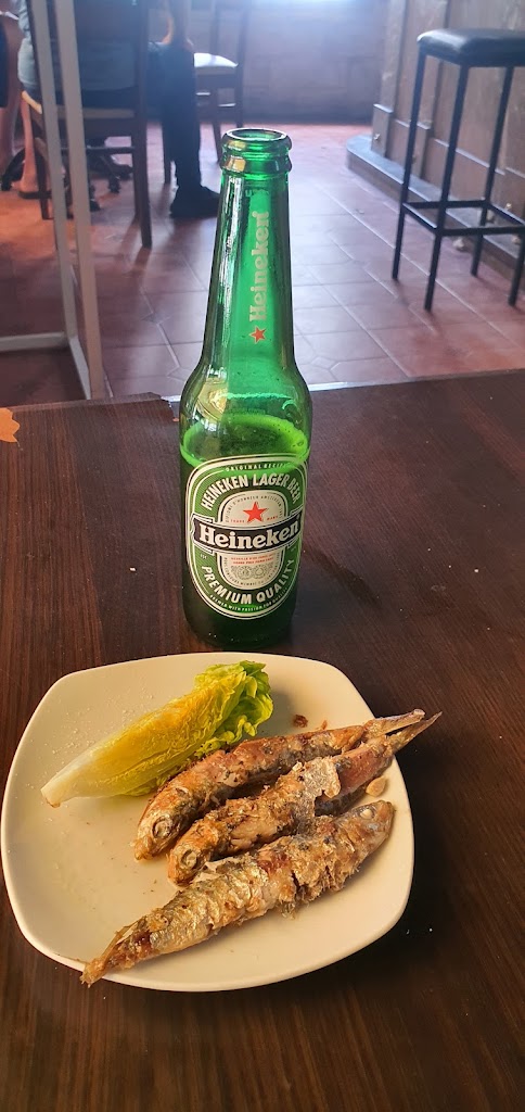 Cafe bar Pena — Comida y bebida