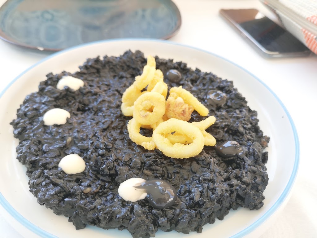 Restaurante Patanegra Playa — Arroz negro