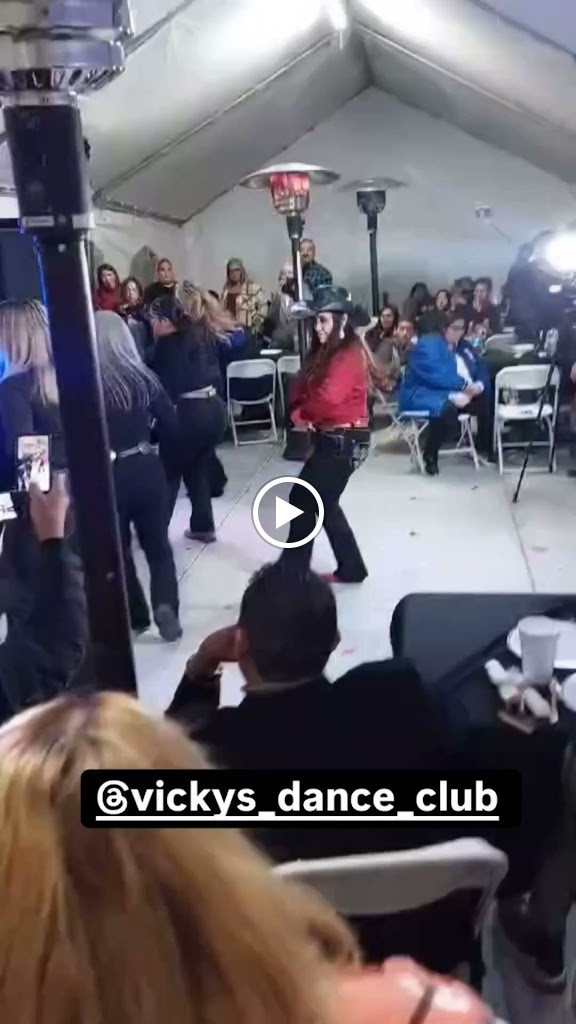  Vicky's Dance Club