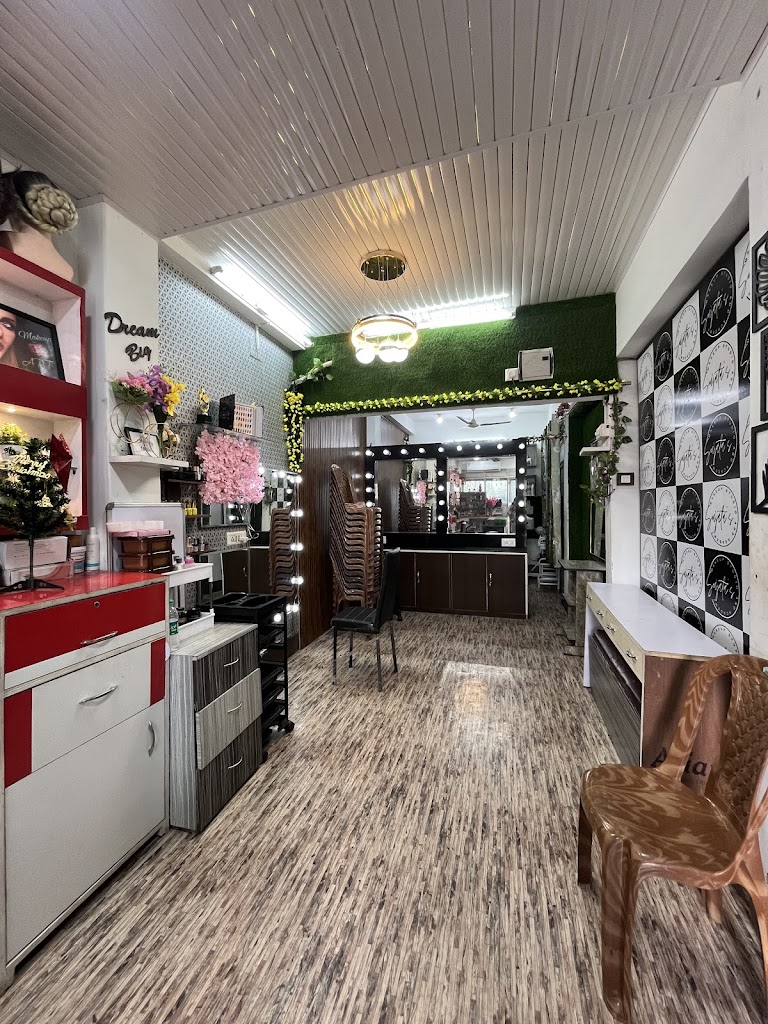 Sujata S Makeup Studio Academy