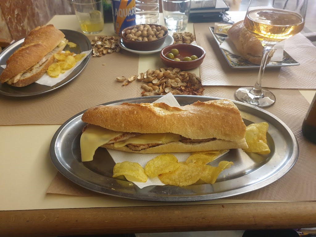Restaurante la Cooperativa — Comida y bebida
