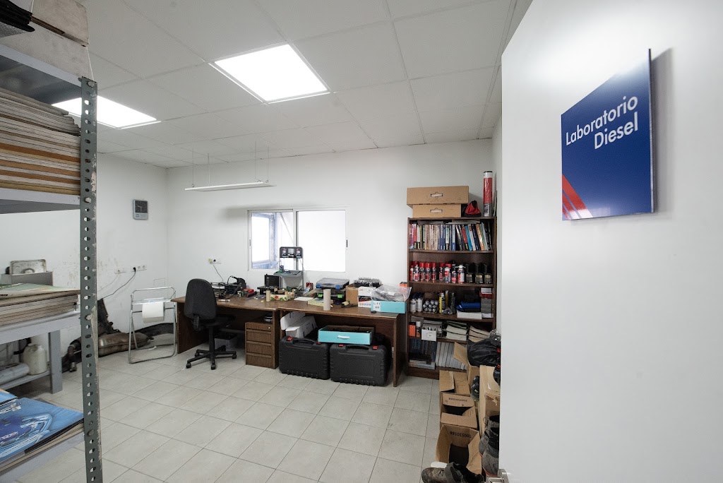 Talleres Gonzalez Nuevo Motor — Interior