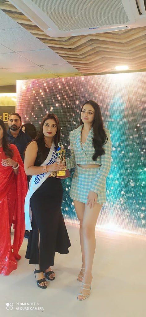 A K Beauty Zone By Savita Makeover