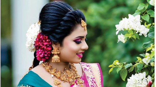 Gravitas Makeup Studio Beauty Salon