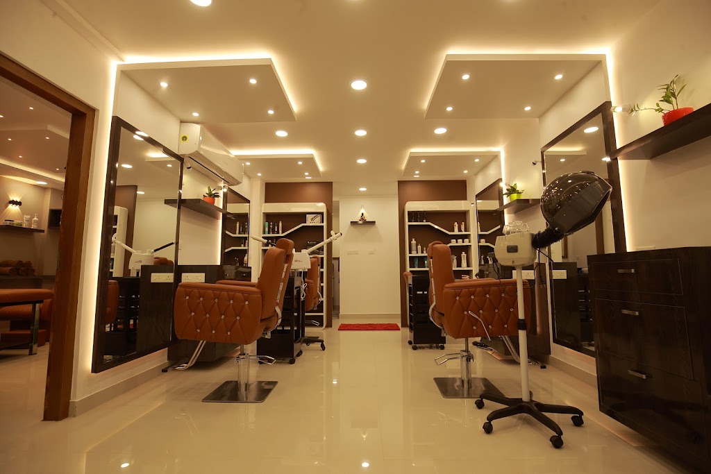 Vaidoorya Beauty Lounge Bridal Makeup Studio