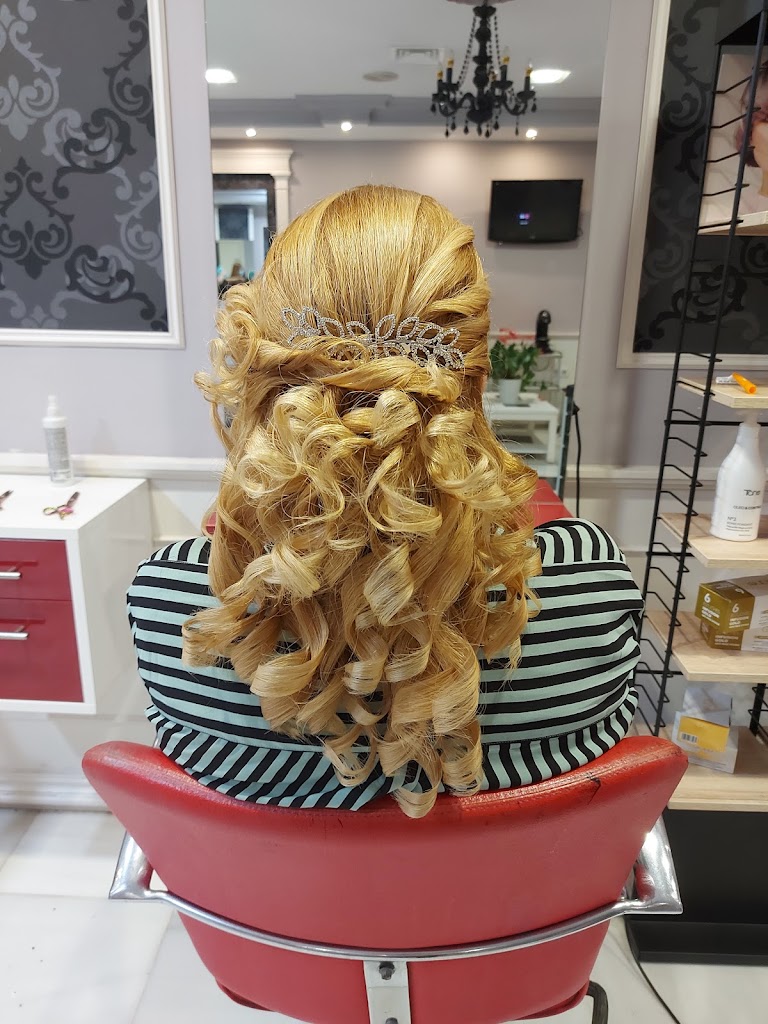 celia santamarta estilista — Peinado