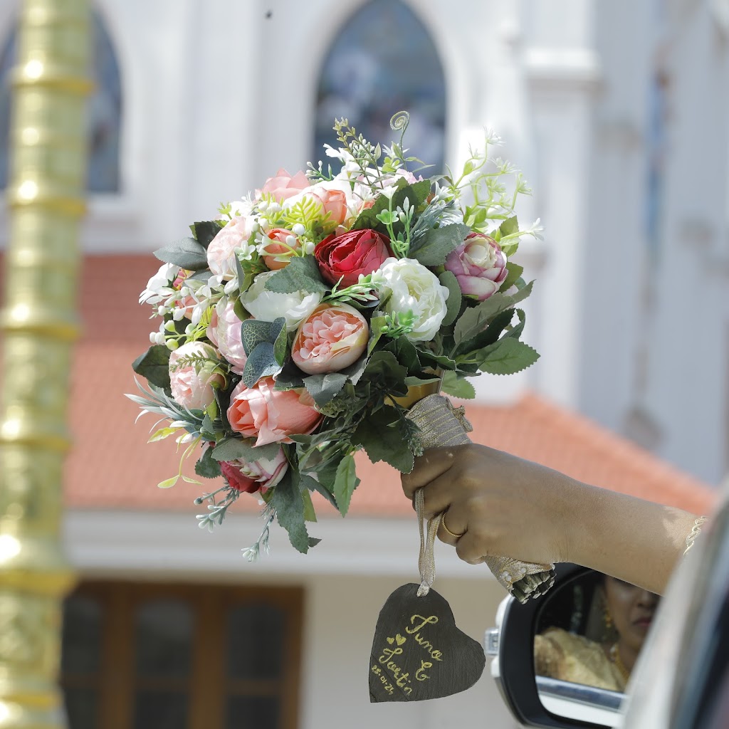 U Unisex Salon And Make Up Studio Kavumbhagam