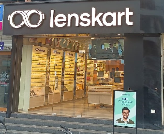 Lenskart Com At Surendranagar