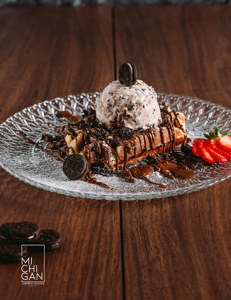 Michigan Coffee & Cocktails — Comida y bebida