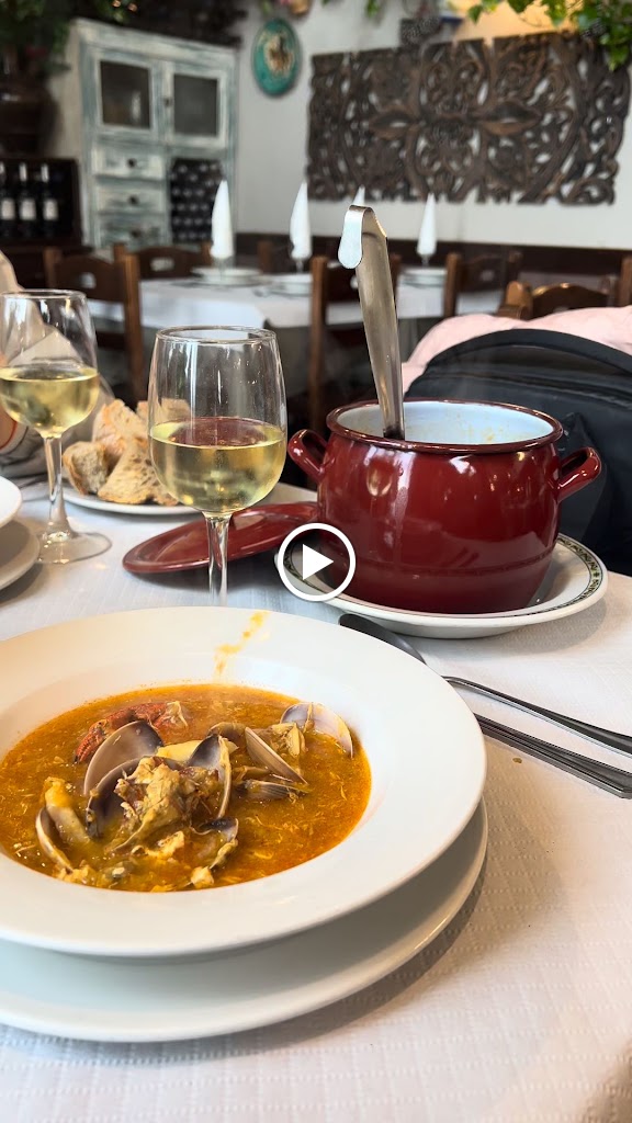 Restaurante El Mirador de la Playa — Videos