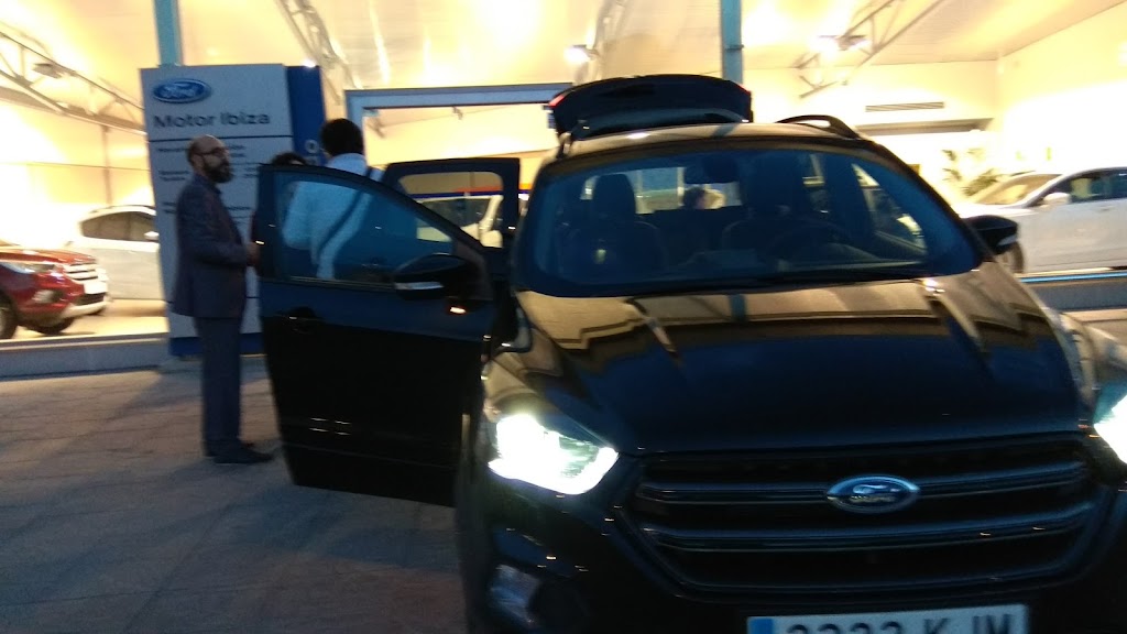 Concesionario Oficial Ford | Motor Ibiza — Interior