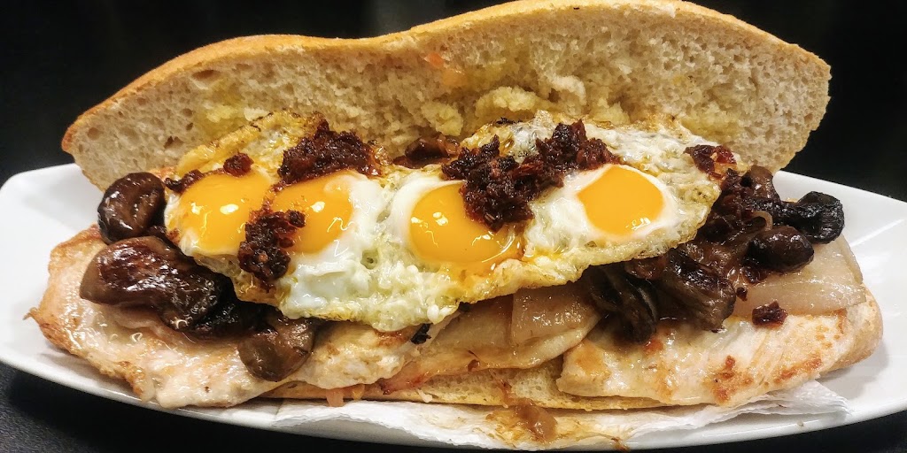 Cantina El Trenet - Estacion TRAM El Campello — Comida y bebida