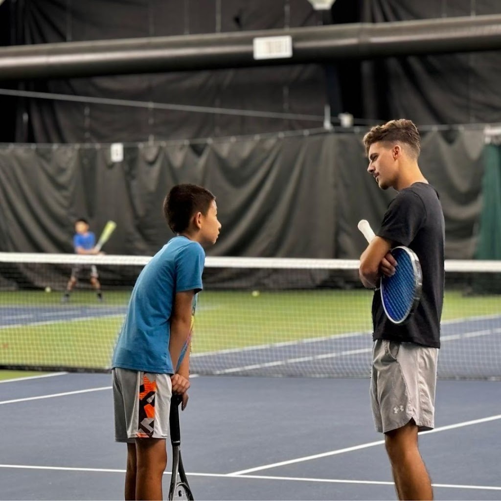  The Racquet Club of Lake Bluff