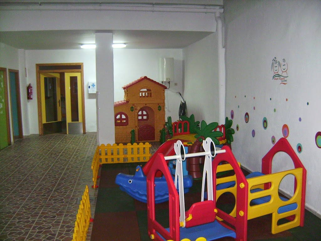 Escuela Infantil Amunt Xiquets!