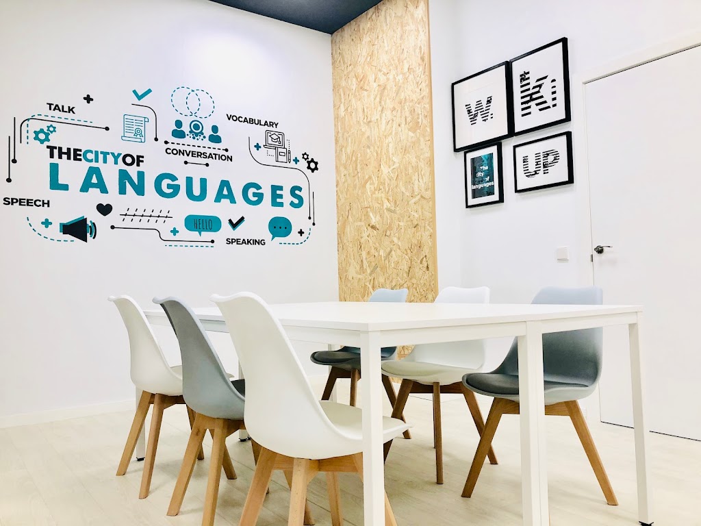 Academia de idiomas WikiUP Las Rozas — Del propietario
