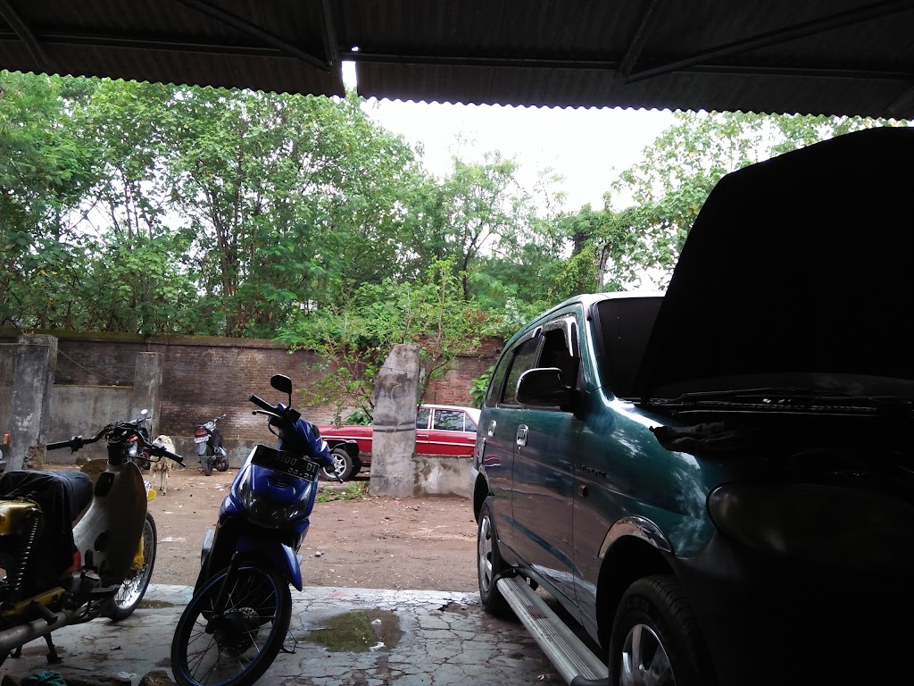 Bengkel Mobil Garuda Motor - Jamblang