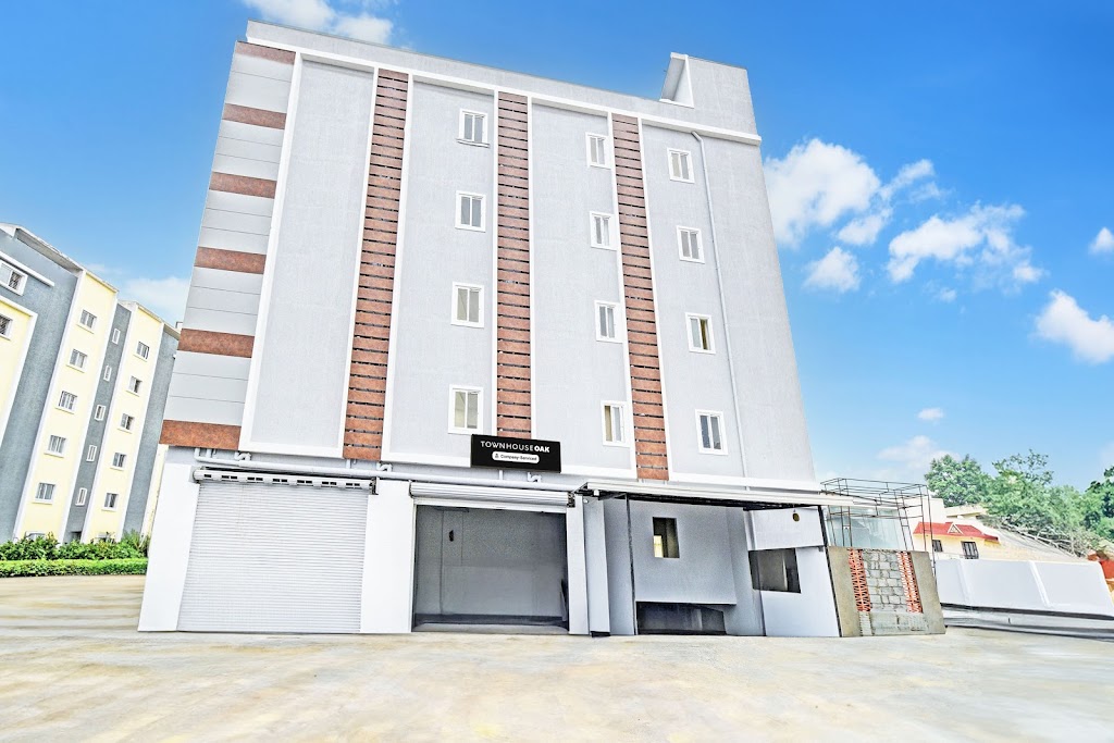 Super Townhouse Oak Kompally