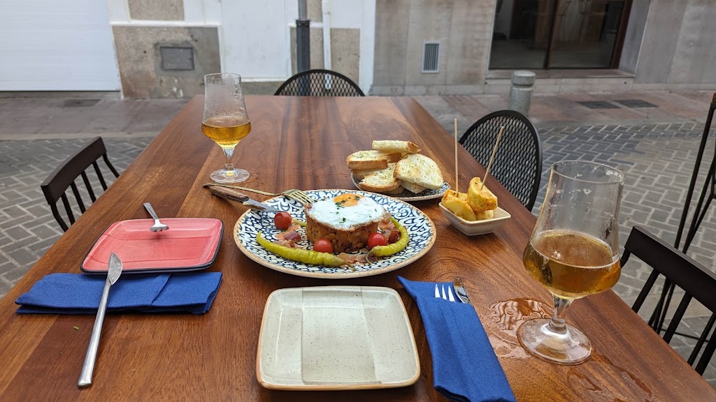 El Mejillon Benicasim — Comida y bebida