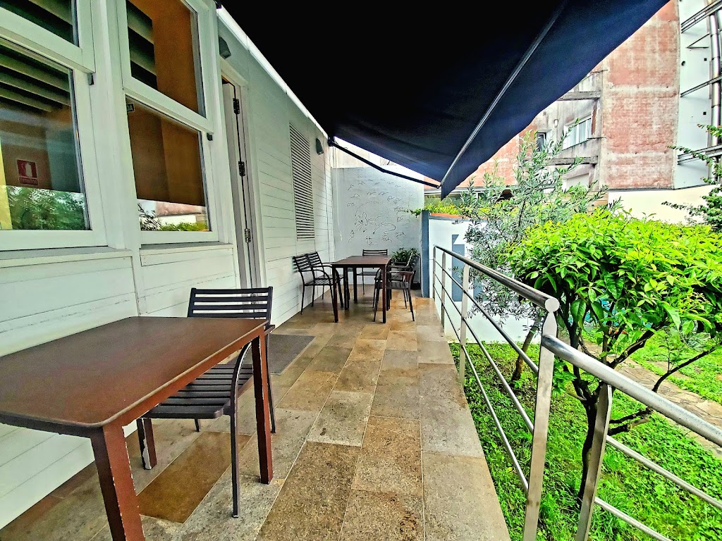 Cafe~Bar 13