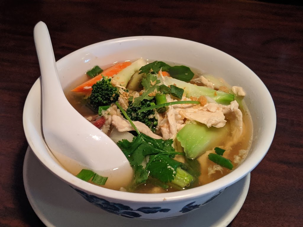 LucKi Thai Bistro
