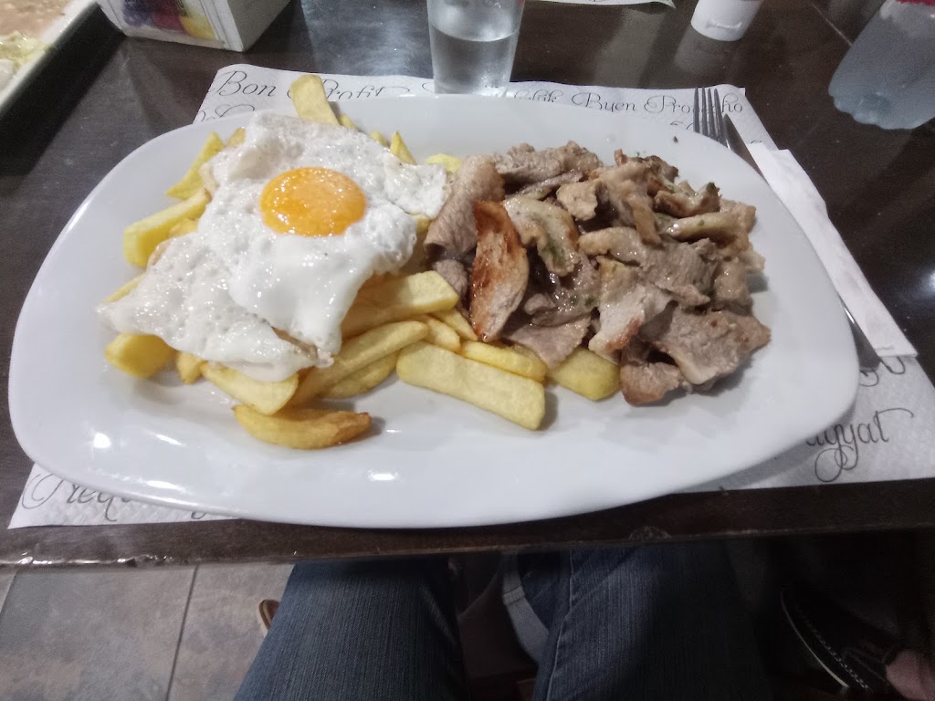 Restaurante Pepe — Comida y bebida